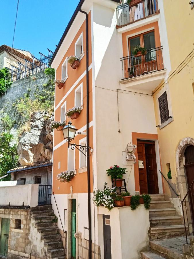 Casa Vacanza La Torre Palena Экстерьер фото